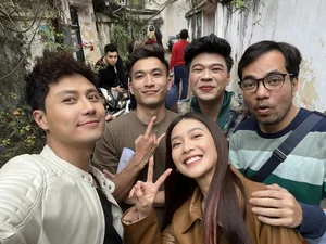 Heartwarming Behind-the-Scenes Moments from the Finale of My Happy Unexpected Family - image 8