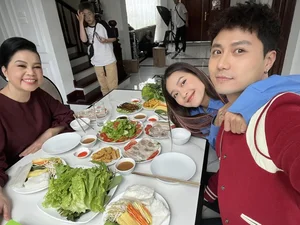 Heartwarming Behind-the-Scenes Moments from the Finale of My Happy Unexpected Family - image 42