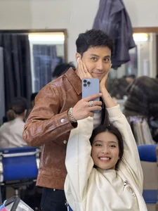 Heartwarming Behind-the-Scenes Moments from the Finale of My Happy Unexpected Family - image 7