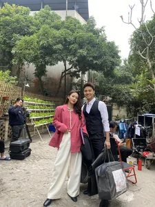 Heartwarming Behind-the-Scenes Moments from the Finale of My Happy Unexpected Family - image 38