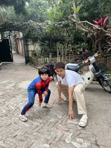 Heartwarming Behind-the-Scenes Moments from the Finale of My Happy Unexpected Family - image 56