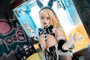Coser Huya Gu A Zha as Jowa Yus Maid from Crossfire: Irresistible Charm - image 12
