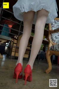IESS 127: Wan Ping in Elegant Lace and Classic Red Heels - image 29