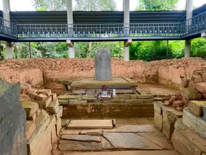 Experiential Learning for Students at the Historic Cat Tien Archaeological Site - image 3