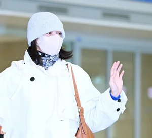 From Youth Goddess to Personal Struggles: Zheng Shuang’s Hair Loss Sparks Public Concern - image 4