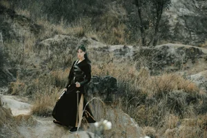 Contemporary Visual Arts: YiTuYu Art Language Vol.5001 with Xia Xia - image 5