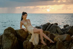 Coser Nian Nian Seaside Venus Photo Gallery - 81P High Quality Collection - image 15