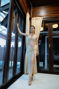 Coser Nian Nian Seaside Venus Photo Gallery - 81P High Quality Collection - image 4