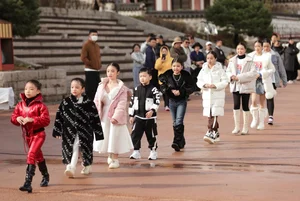 Cindy Minnie Joins Top Vietnamese Models at Asian Kids Fashion Week - image 2