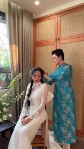 Đặng Tiểu Tô Sa rạng rỡ trong ngày cưới, xúc động bịn rịn bên mẹ - image 1