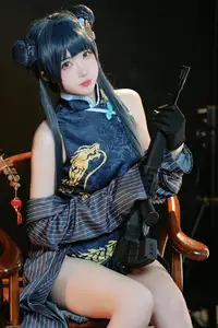 Coser Miyamoto Sakura as Ryuuka Hisaki (Blue Archive): Alluring Warrior Beauty 8059691834 - image 24