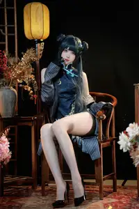 Coser Miyamoto Sakura as Ryuuka Hisaki (Blue Archive): Alluring Warrior Beauty 8059691834 - image 30