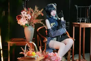 Coser Miyamoto Sakura as Ryuuka Hisaki (Blue Archive): Alluring Warrior Beauty 8059691834 - image 26