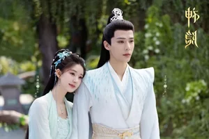 Zhao Lusi Sparks Reunion Rumors After Warm Embrace with On-Screen Co-Star - image 2