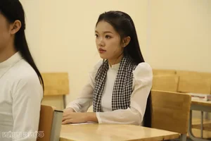 Nearly 5,000 Candidates Enter Hanoi National University of Education Aptitude Exam - image 3