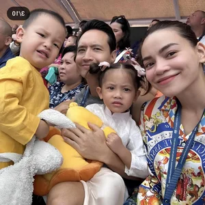 Ho Ngoc Ha’s Twins and the Emotional Realities of Mid-Autumn Festival Celebrations - image 8