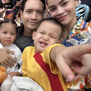 Ho Ngoc Ha’s Twins and the Emotional Realities of Mid-Autumn Festival Celebrations - image 6
