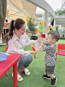 Ho Ngoc Ha’s Twins and the Emotional Realities of Mid-Autumn Festival Celebrations - image 3
