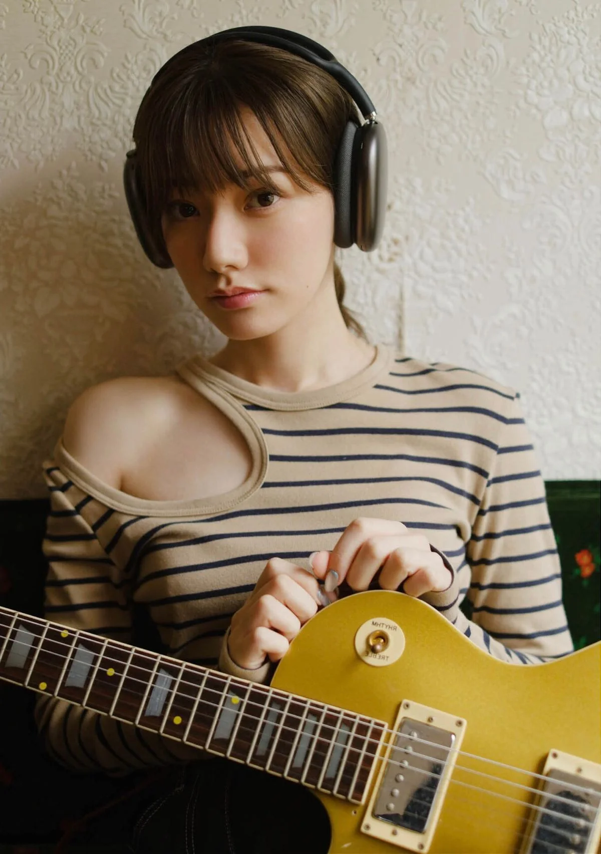 Rena Miyashita’s Timeless Elegance: Capturing the Pure Essence of Natural Beauty