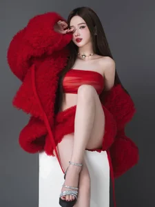 Famous Influencer with 1.2 Million Fans Debuts a Bold New Visual Concept - image 2