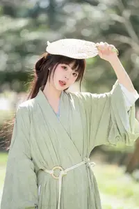 Asian Beauty: Sai Xi Xi Li Ma in Elegant Green Hanfu – YiTuYu Vol.8747 Collection - image 21