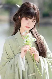 Asian Beauty: Sai Xi Xi Li Ma in Elegant Green Hanfu – YiTuYu Vol.8747 Collection - image 2
