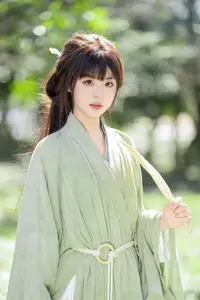 Asian Beauty: Sai Xi Xi Li Ma in Elegant Green Hanfu – YiTuYu Vol.8747 Collection - image 15