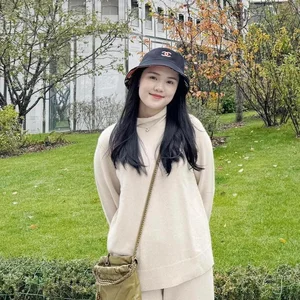Quynh Anh Transforms Style with Elegant Princess Outfits - image 3