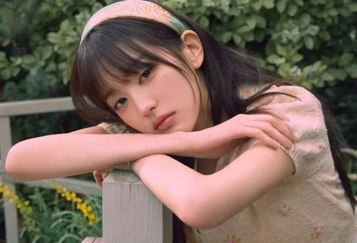 Analyzing the Visual Impact of Jang Wonyoung: The New Era's CF Queen