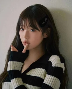 Analyzing the Visual Impact of Jang Wonyoung: The New Era's CF Queen - image 3
