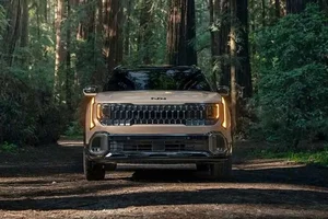 Kia Seltos 2027 Hybrid: Enhanced Fuel Efficiency and Modern Design Set for Late Release - image 4