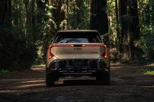 Kia Seltos 2027 Hybrid: Enhanced Fuel Efficiency and Modern Design Set for Late Release - image 8