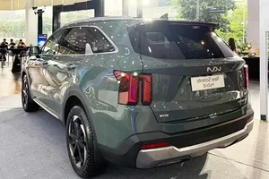 A Closer Look at the 2026 Kia Sorento Hybrid in Vietnam: Features and Pricing - image 11