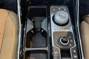 A Closer Look at the 2026 Kia Sorento Hybrid in Vietnam: Features and Pricing - image 10