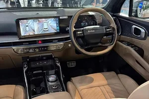 A Closer Look at the 2026 Kia Sorento Hybrid in Vietnam: Features and Pricing - image 9