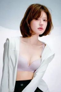Exquisite Zhao Lusi (Rosy Zhao) AI Art Lookbook: Captivating Fashion Visuals and Aesthetic Photography of the Renowned Chinese Star - image 3
