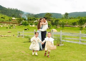 Inside Ho Ngoc Ha's Heartwarming Family Moments in Her Latest Music Video - image 6