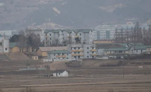 A Rare Perspective: Observing North Korean Life from the Borderlands - image 2