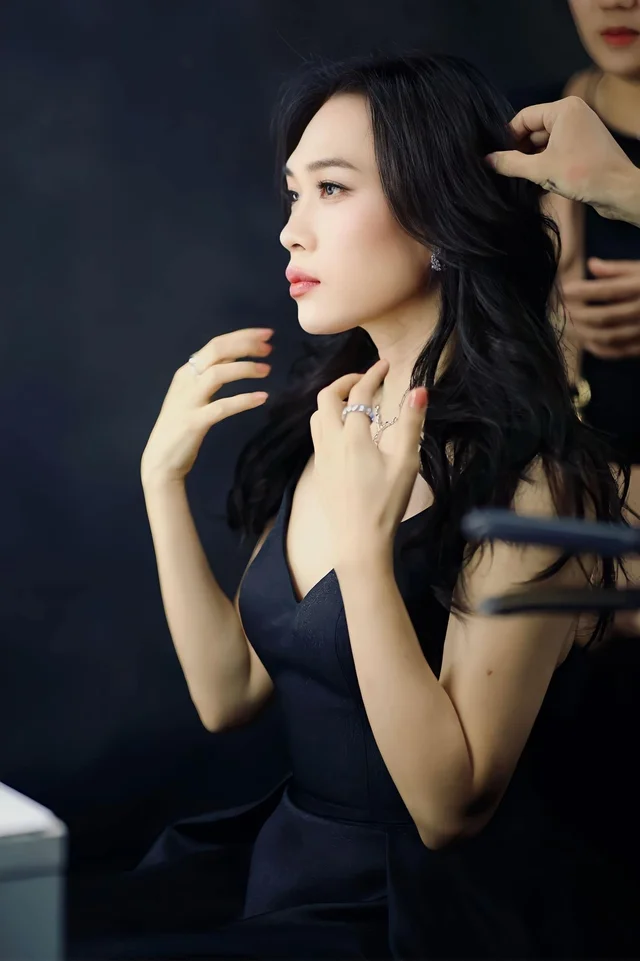 Stunning Behind-the-Scenes Moments of My Tam at Vietnam Idol