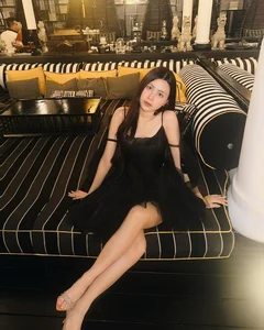 Hạt Dẻ Poolside Birthday Celebration Gallery - Stunning Lifestyle Photography - image 2