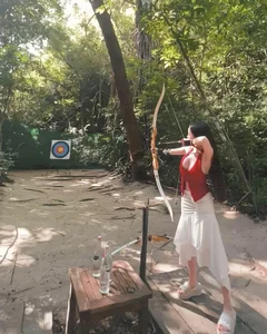 Archery Chic: The Viral Hot Girl Captivating Millions of Followers - image 3