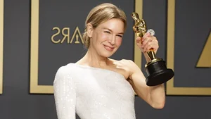 Renée Zellweger Embraces Bold Masculine Style in New Fashion Magazine Photoshoot - image 8