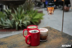 Hanoi’s Unique Dinosaur Bone Cafe: A Must-Visit for Curiosity Seekers - image 1