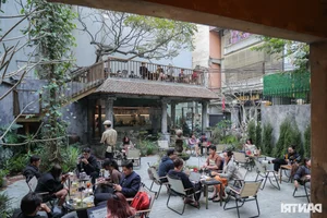 Hanoi’s Unique Dinosaur Bone Cafe: A Must-Visit for Curiosity Seekers - image 3