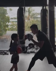 Tang Thanh Ha’s Daughter Chloe Surprises Fans with Intense Boxing Workout - image 2