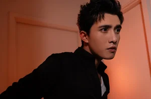 Tran Ngoc Vang's Gritty Transformation: Shedding the Heartthrob Label in 'Heo Nam Mong' - image 7