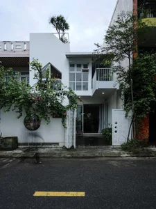 Modern Minimalist Sanctuary: A 235m² Da Nang Home Designed for Seamless Family Connection and Light - image 4