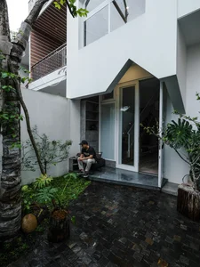 Modern Minimalist Sanctuary: A 235m² Da Nang Home Designed for Seamless Family Connection and Light - image 7