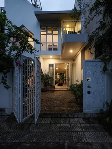 Modern Minimalist Sanctuary: A 235m² Da Nang Home Designed for Seamless Family Connection and Light - image 6
