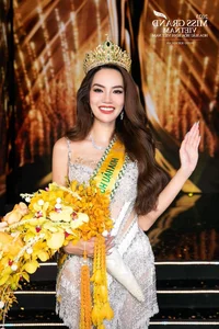 From Metal Braces to Crowned Queens: The Stunning Transformations of Y Nhi and Le Hoang Phuong - image 0